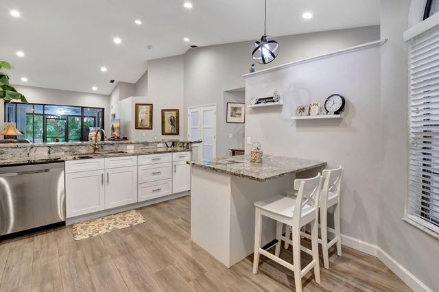 7704 LEXINGTON CLUB BLVD UNIT B B, Delray Beach, FL 33446