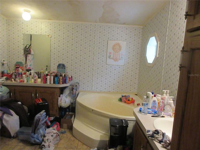 5790 SE 183RD TERRACE, Ocklawaha, FL 32179