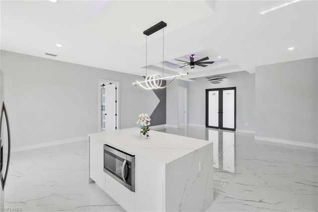 3013 59th ST W, Lehigh Acres, FL 33971