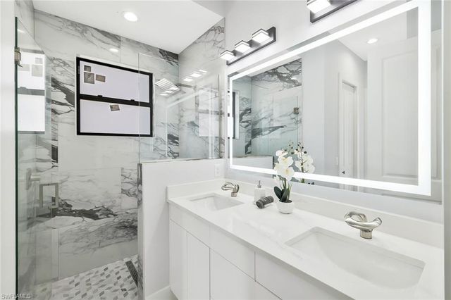 3013 59th ST W, Lehigh Acres, FL 33971