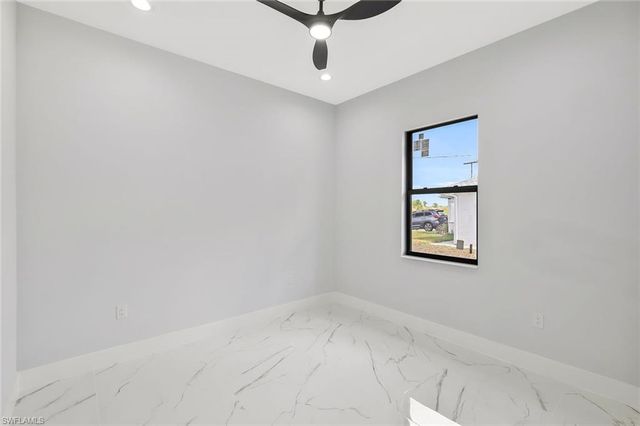 3013 59th ST W, Lehigh Acres, FL 33971