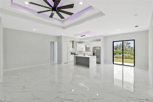 3013 59th ST W, Lehigh Acres, FL 33971