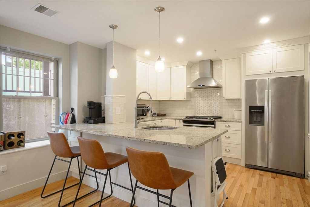 17 Neponset Street A, Canton, MA 02021