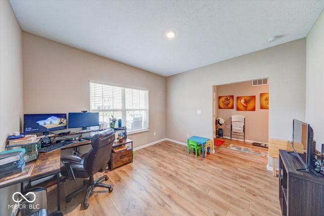 10119 Caprock Canyon Drive, Indianapolis, IN 46229