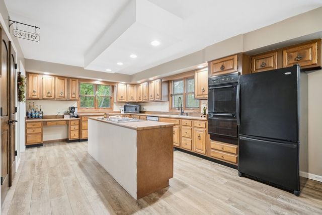 10001 35th Street, Rock Island, IL 61201