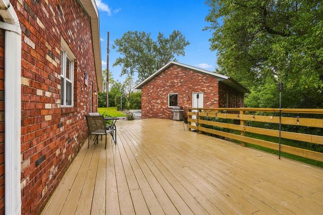 10001 35th Street, Rock Island, IL 61201