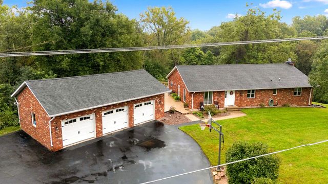 10001 35th Street, Rock Island, IL 61201