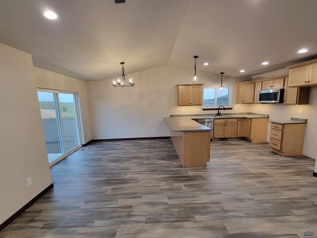 5317 BUNKER DR, Rapid City, SD 57701