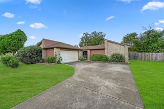 6714 Addicks Clodine Road, Houston, TX 77083