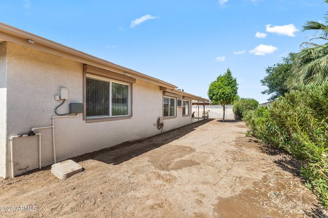4256 E DOLPHIN Avenue, Mesa, AZ 85206