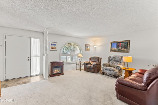 4256 E DOLPHIN Avenue, Mesa, AZ 85206