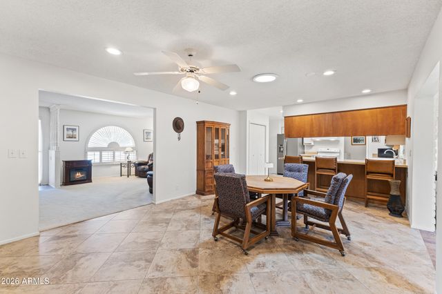 4256 E DOLPHIN Avenue, Mesa, AZ 85206