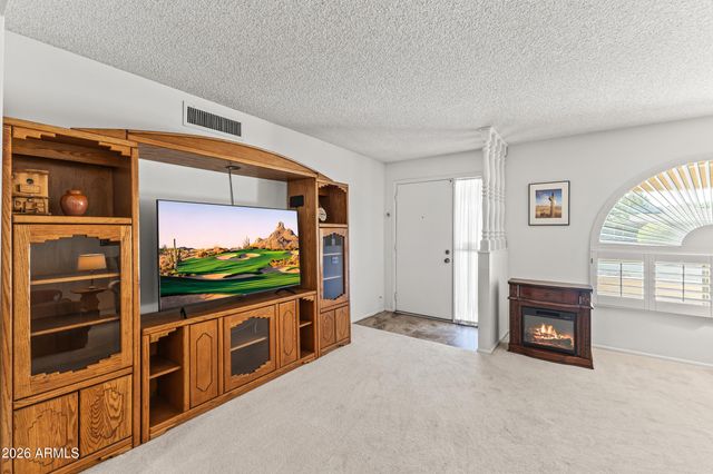 4256 E DOLPHIN Avenue, Mesa, AZ 85206
