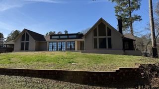 1428 Lakeshore Dr, Hideaway, TX 75771