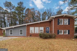 3035 Mclendon Circle NW, Atlanta, GA 30318