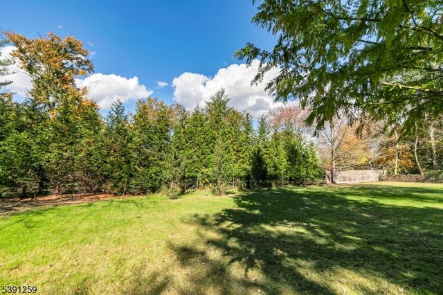 247 Lyons Rd, Bernards Twp., NJ 07920