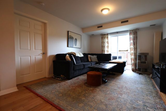 287 Mascoma St Unit 305, Lebanon, NH 03766