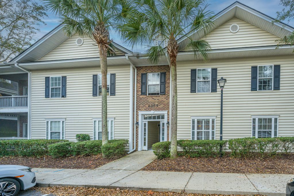 Image 1 of property listing at 4005 Radcliffe Place Drive A-3, Charleston, SC 29414