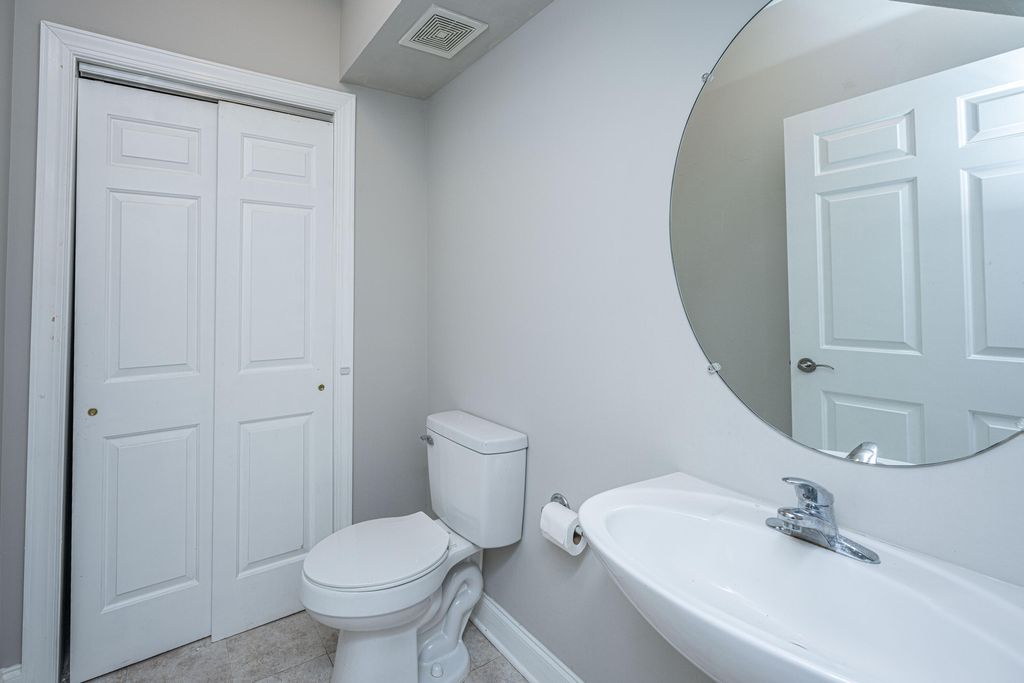 Image 23 of property listing at 4005 Radcliffe Place Drive A-3, Charleston, SC 29414