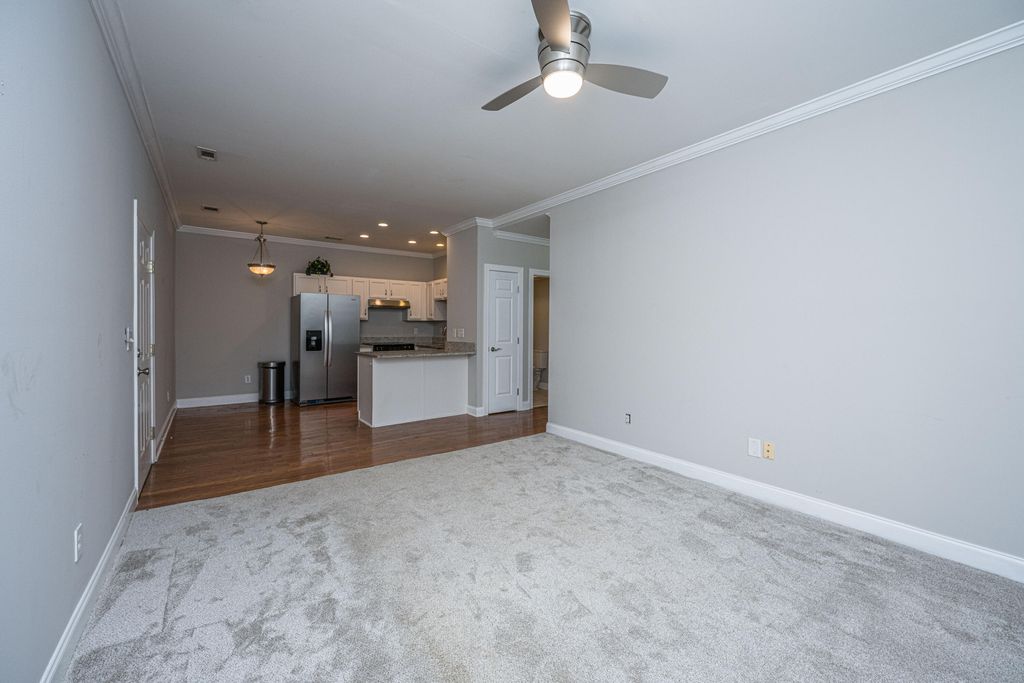 Image 6 of property listing at 4005 Radcliffe Place Drive A-3, Charleston, SC 29414