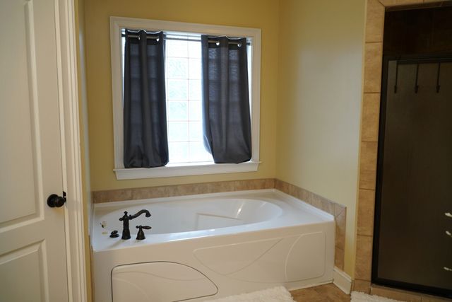 912 Dogwood Dr, Fayetteville, TN 37334