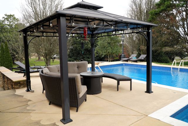 912 Dogwood Dr, Fayetteville, TN 37334