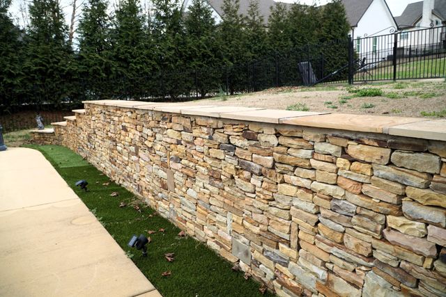 912 Dogwood Dr, Fayetteville, TN 37334