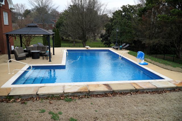 912 Dogwood Dr, Fayetteville, TN 37334