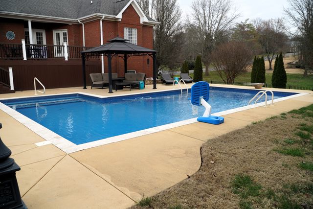 912 Dogwood Dr, Fayetteville, TN 37334