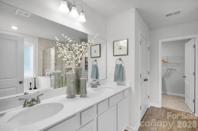 1631 Piper Creek Avenue, Newton, NC 28658