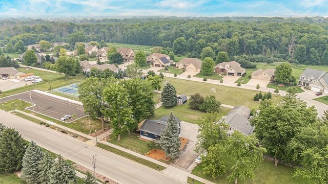 3722 N CASALOMA DRIVE, Appleton, WI 54913