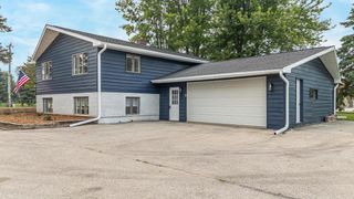 3722 N CASALOMA DRIVE, Appleton, WI 54913