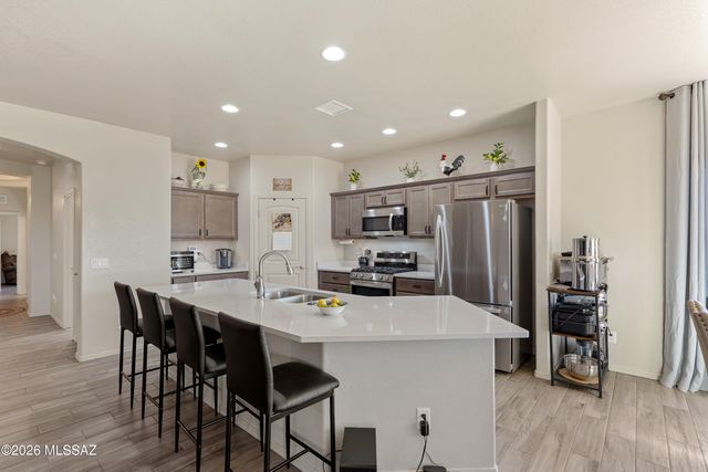 2147 W Totems Street, Benson, AZ 85602
