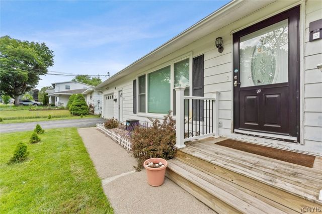 308 Stanton Drive, Dewitt, NY 13214