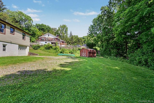 22 Manor Way, Brewster, NY 10509