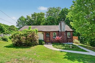 22 Manor Way, Brewster, NY 10509