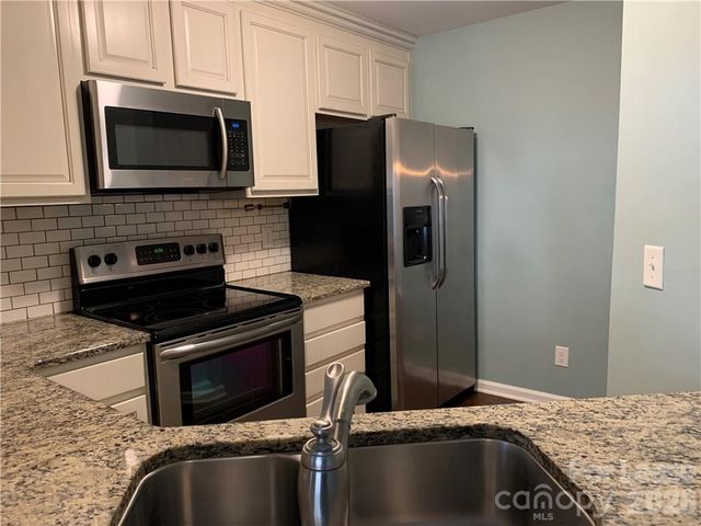 2519 Stockbridge Drive B, Charlotte, NC 28210