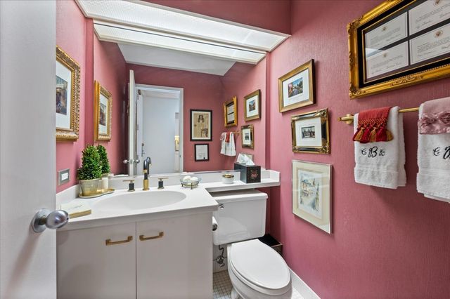 110 E Delaware Place 1702, Chicago, IL 60611