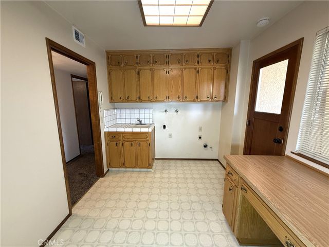 2431 Judith Court, Madera, CA 93637