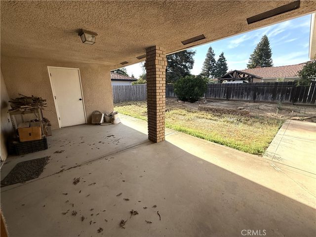 2431 Judith Court, Madera, CA 93637
