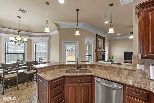 337 Wood Springs, Haughton, LA 71037