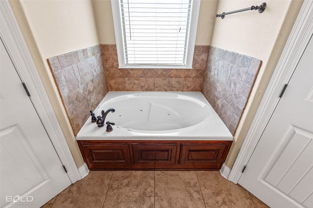 337 Wood Springs, Haughton, LA 71037