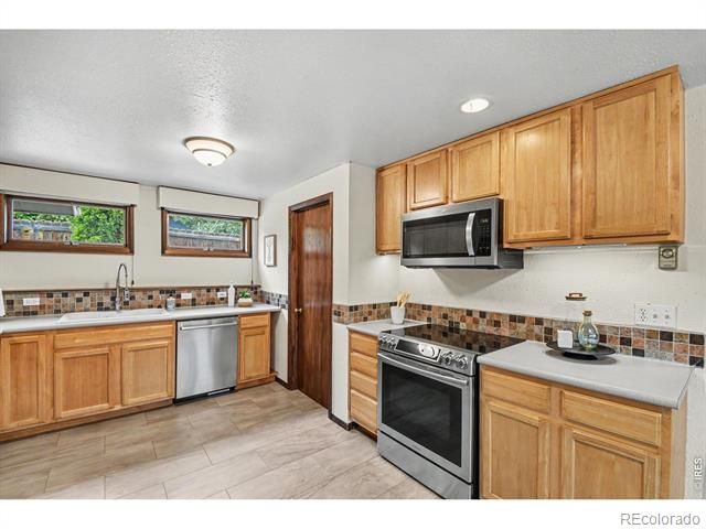 2126 Genoa Court, Loveland, CO 80538