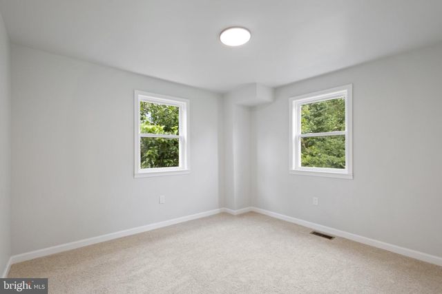 4407 RIDGE DR, Baltimore, MD 21229