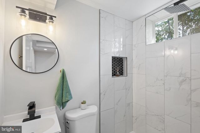 4407 RIDGE DR, Baltimore, MD 21229