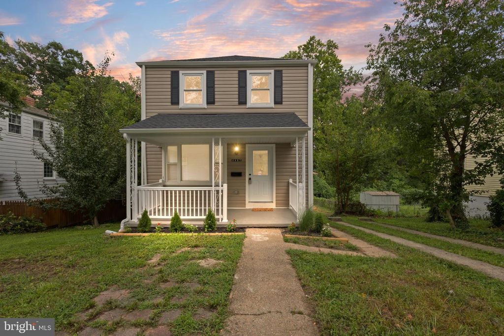 4407 RIDGE DR, Baltimore, MD 21229