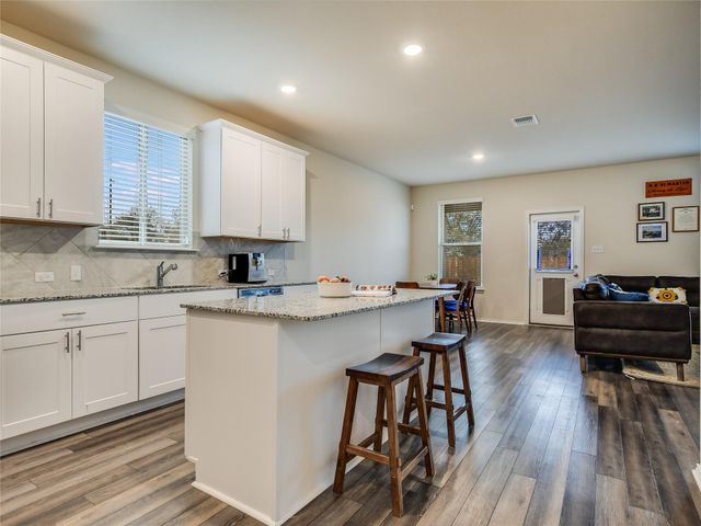 441 Bella Luna WAY, Liberty Hill, TX 78642