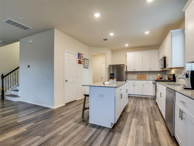 441 Bella Luna WAY, Liberty Hill, TX 78642