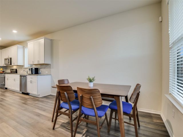 441 Bella Luna WAY, Liberty Hill, TX 78642