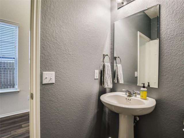 441 Bella Luna WAY, Liberty Hill, TX 78642